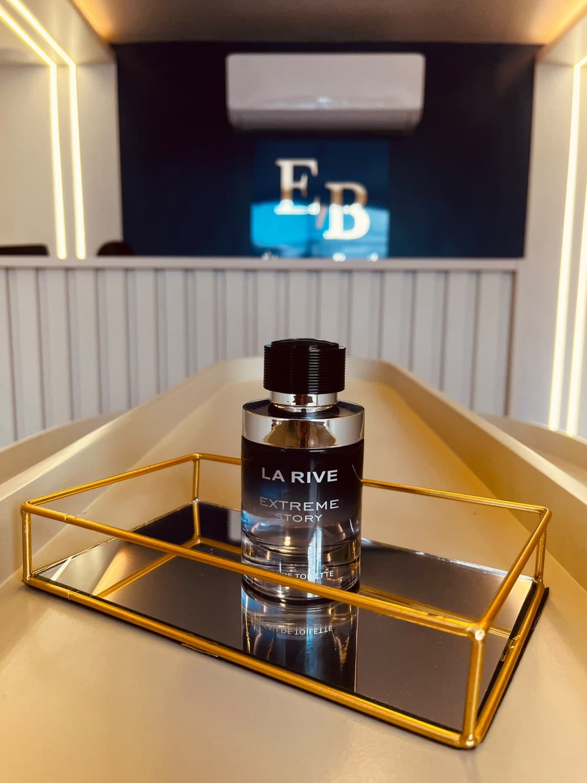 La Rive Extreme Story