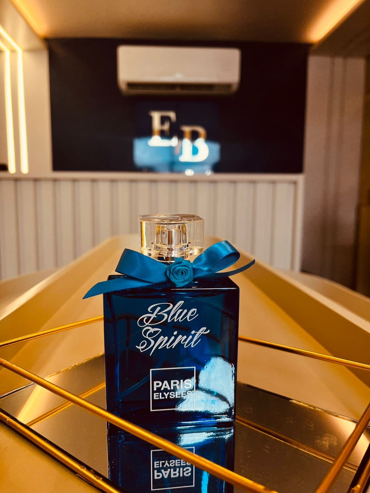 Paris Elysees Blue Spirit