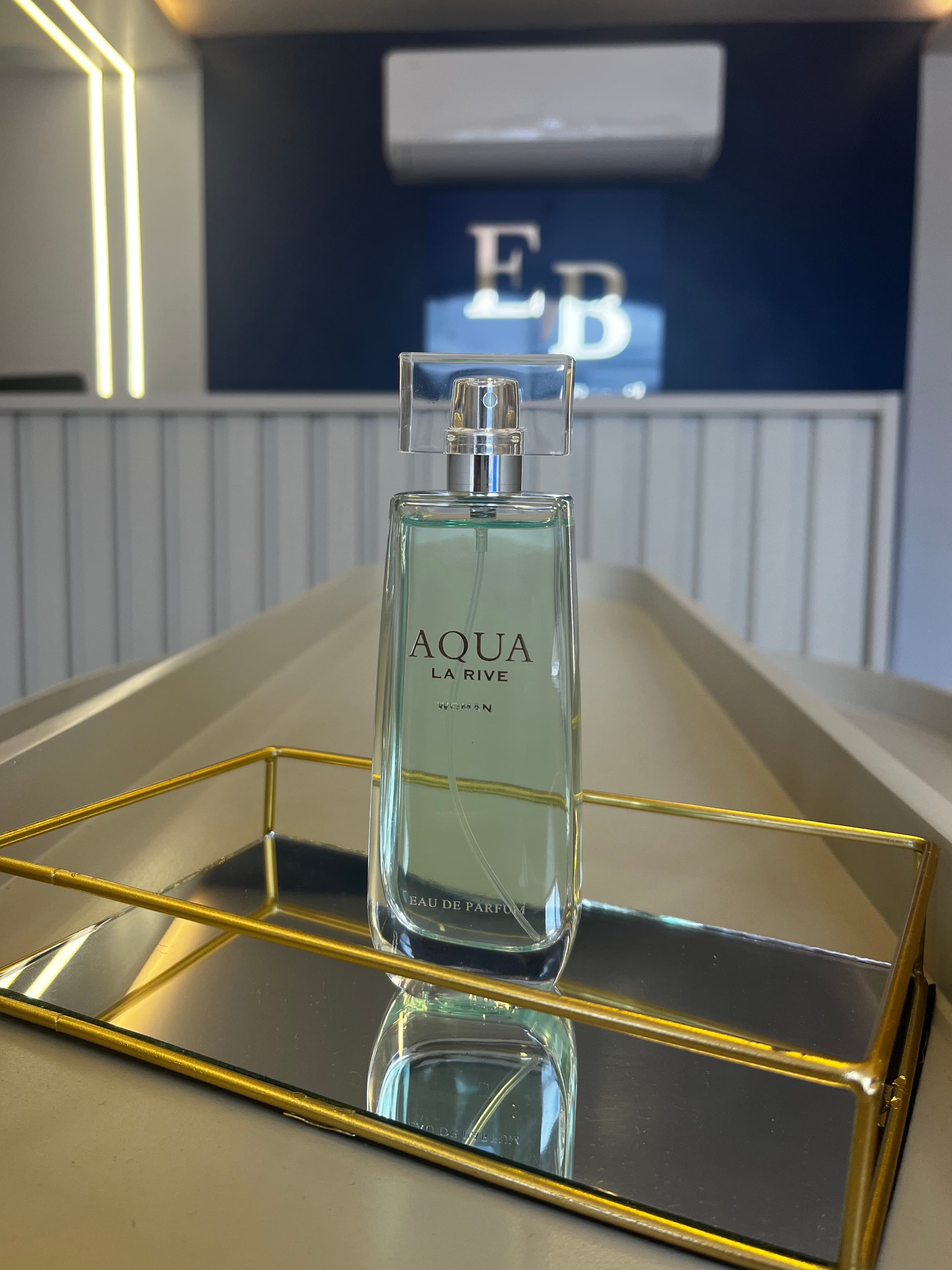 La Rive Aqua Woman